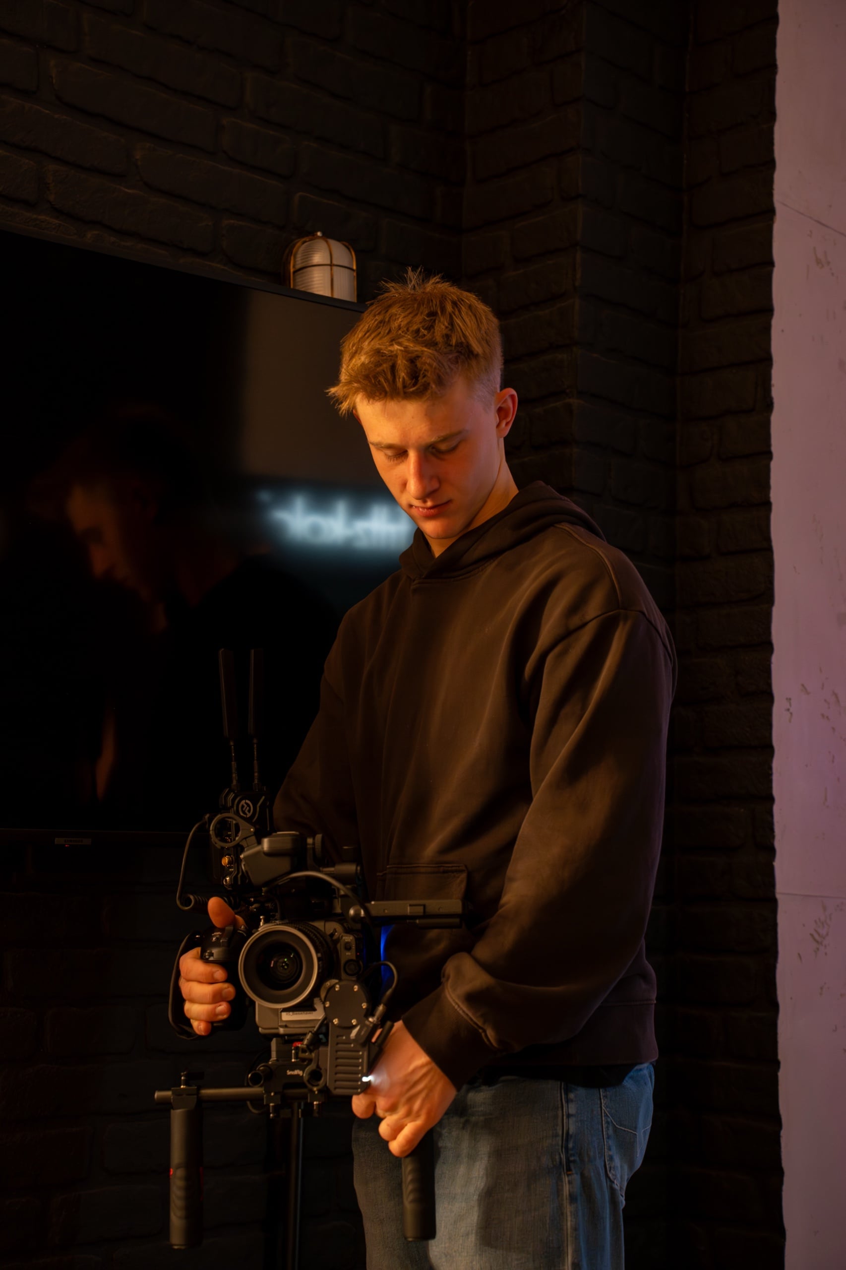 Behind the scenes during the Peter Fox – Haus am See production (15)