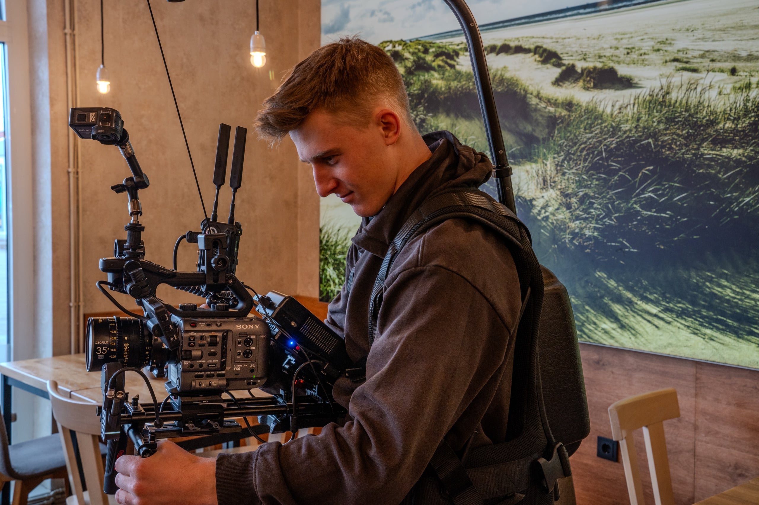 Behind the scenes during the Peter Fox – Haus am See production (21)