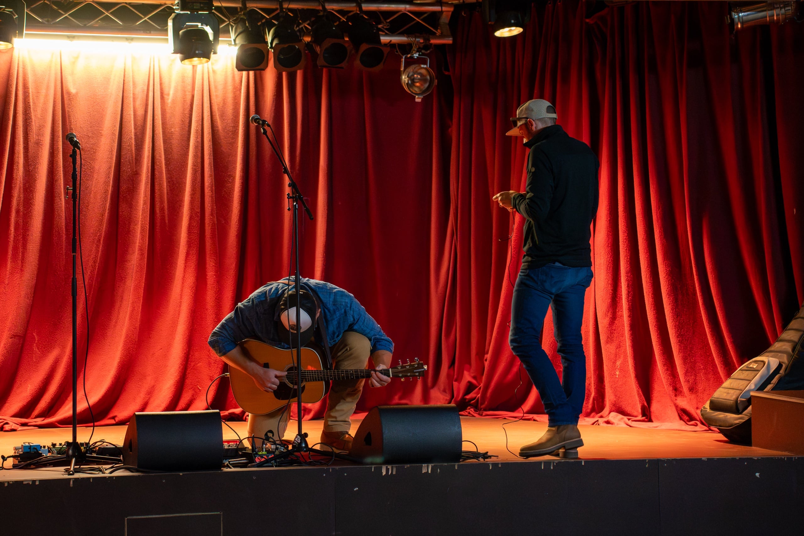 Behind the scenes during the Tim Hicks & Logan Mize - No Bad Days Tour 2025 production (16)