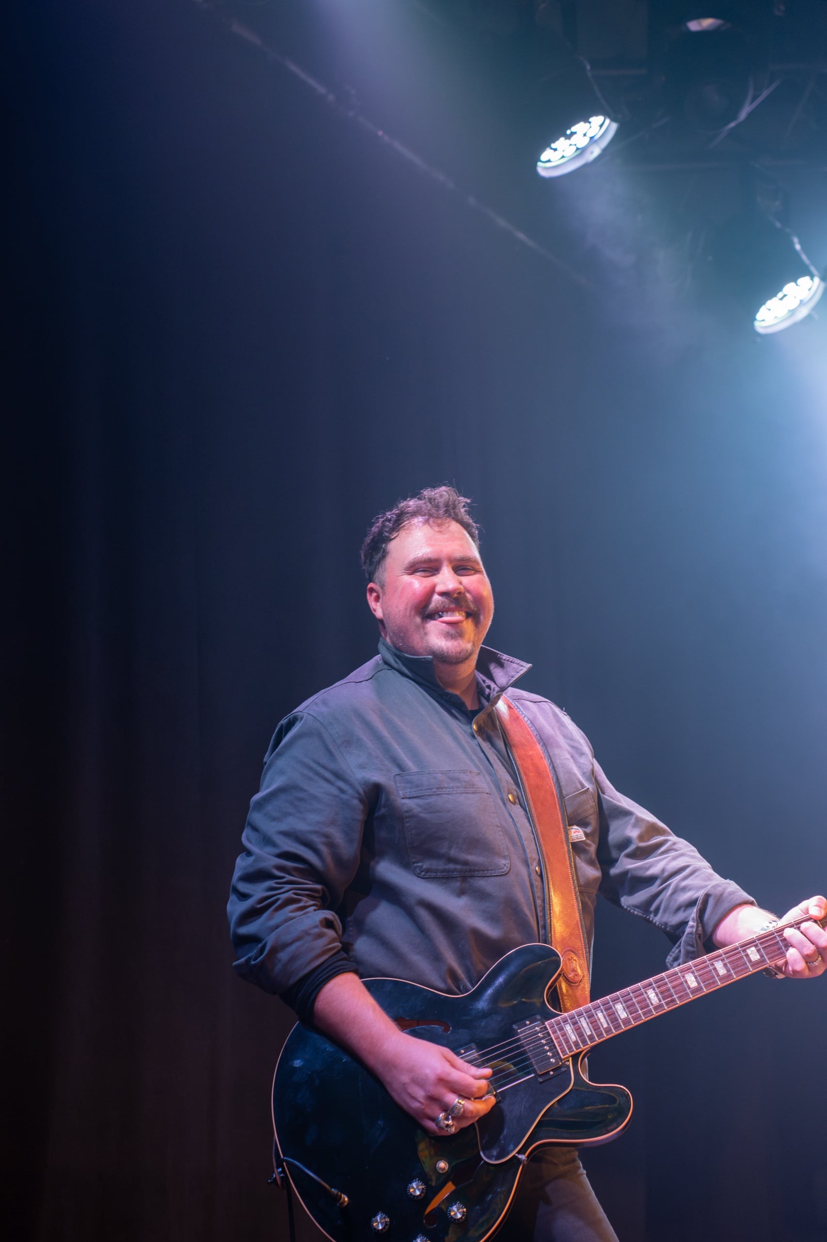 Behind the scenes during the Tim Hicks & Logan Mize - No Bad Days Tour 2025 production (19)